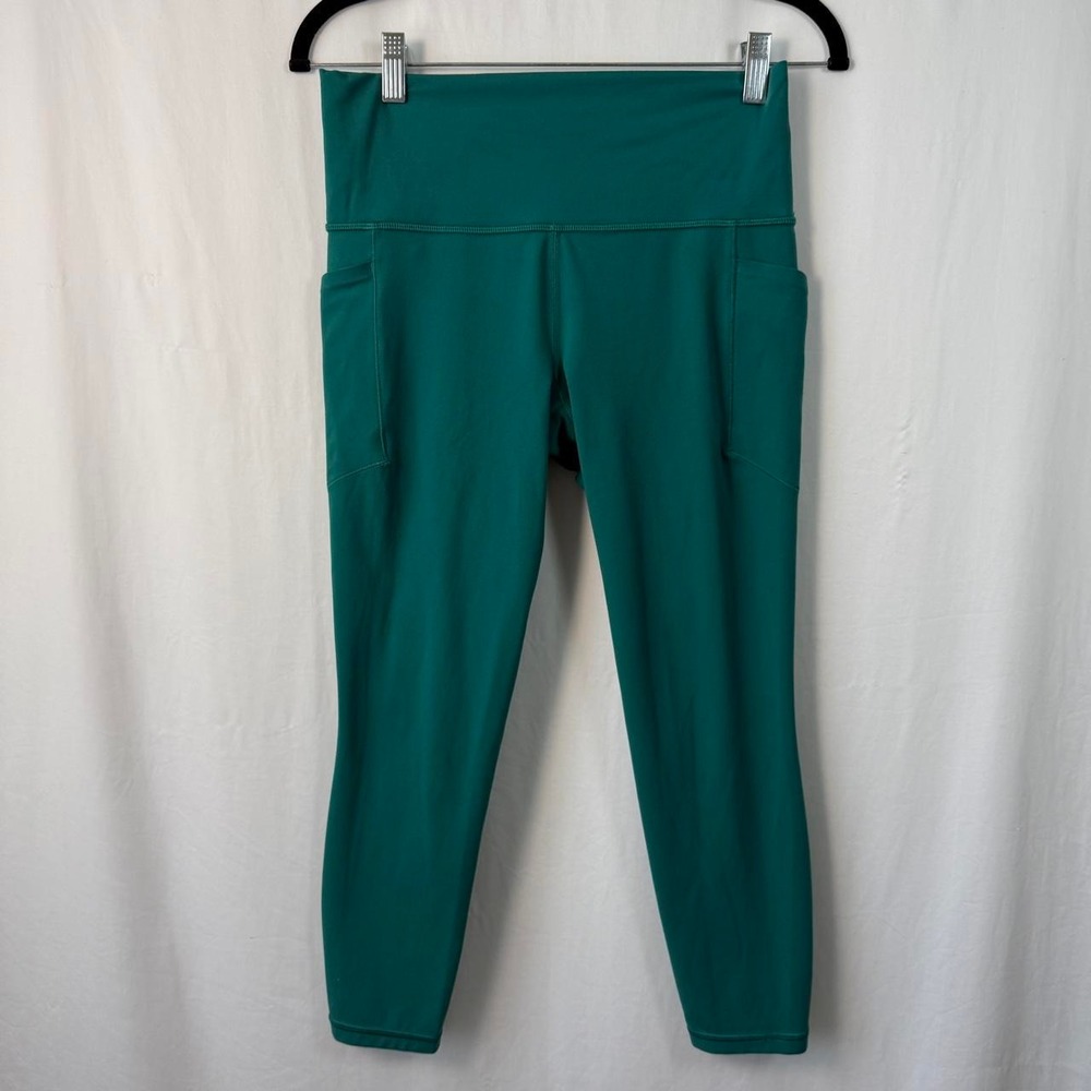 Athleta Salutation 7/8 Tight in Emerald Green, size M